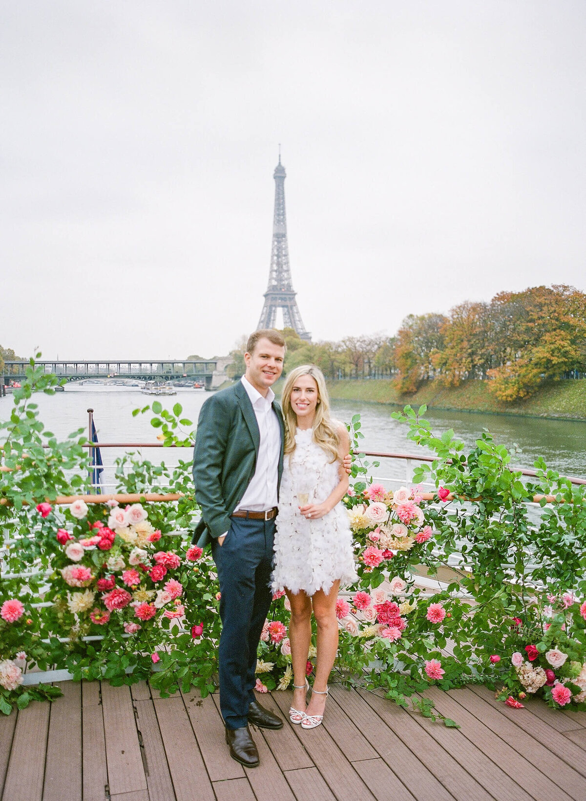 Paris-wedding-Seine-river-Floraison33