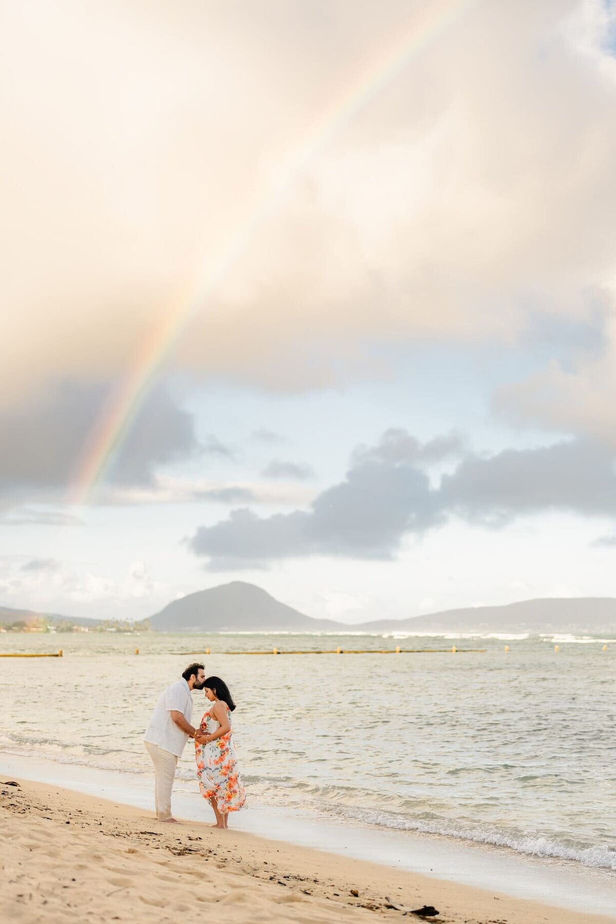 hawaii-maternity-photos-beach-12