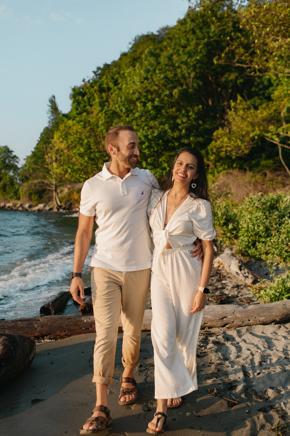 Couples-session-golden-gardens-beach-documentary-style-jennifer-moreno-photography-seattle-washington-60