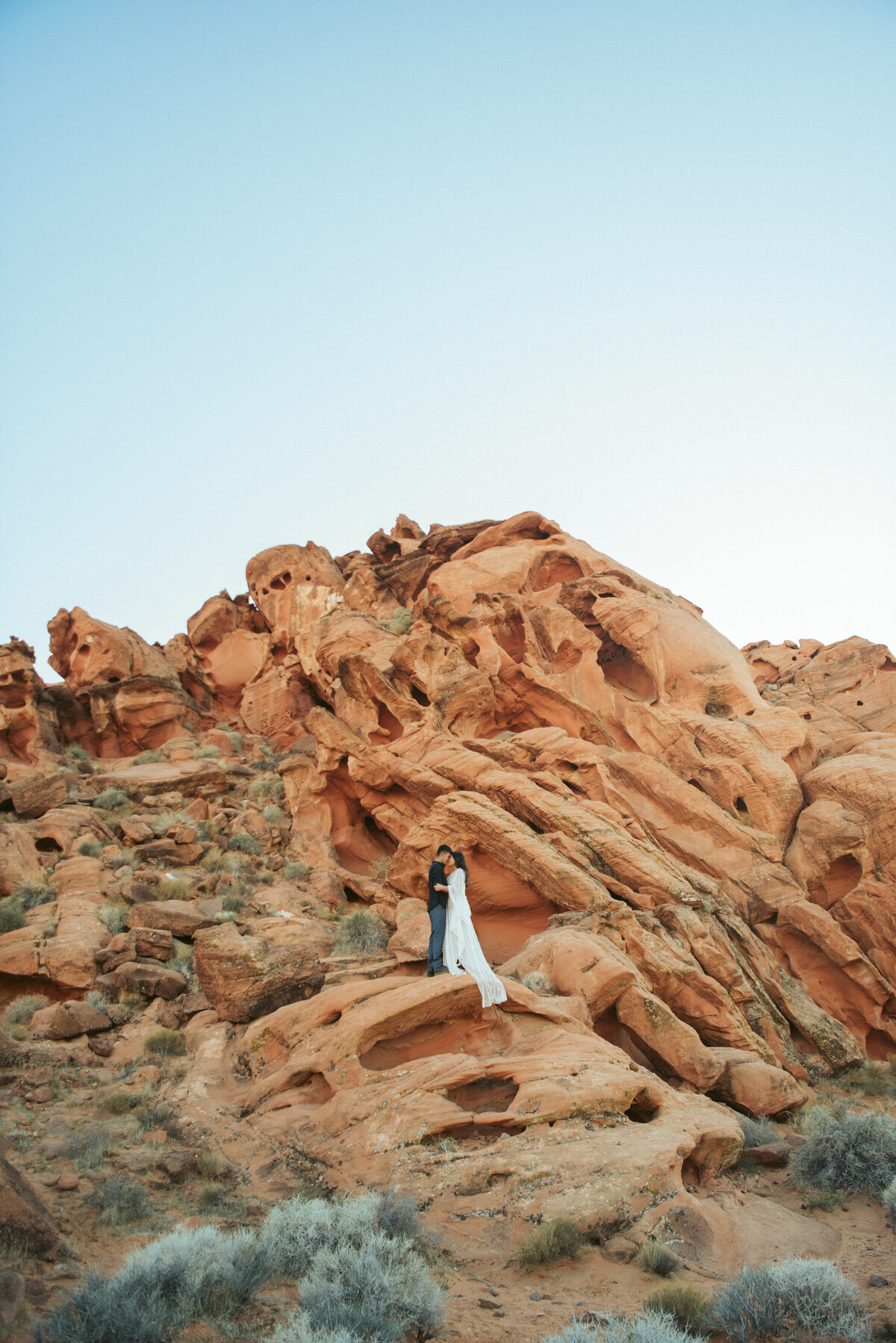 _1_Jada&Frankie_Nevada_Desert_Elopement_-13