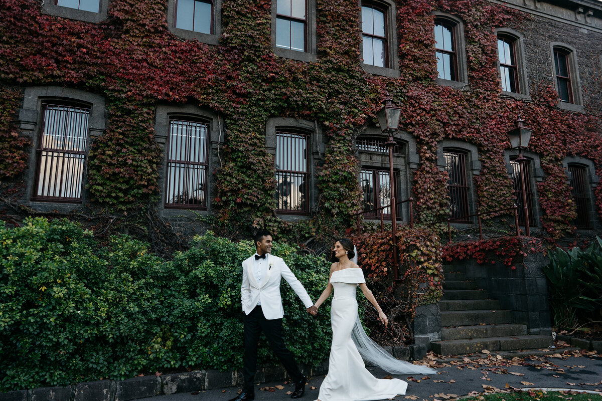Courtney Laura Photography_ The Carousel Albert Park_ Melbourne City Wedding Photographer_ Viji and Lana-607