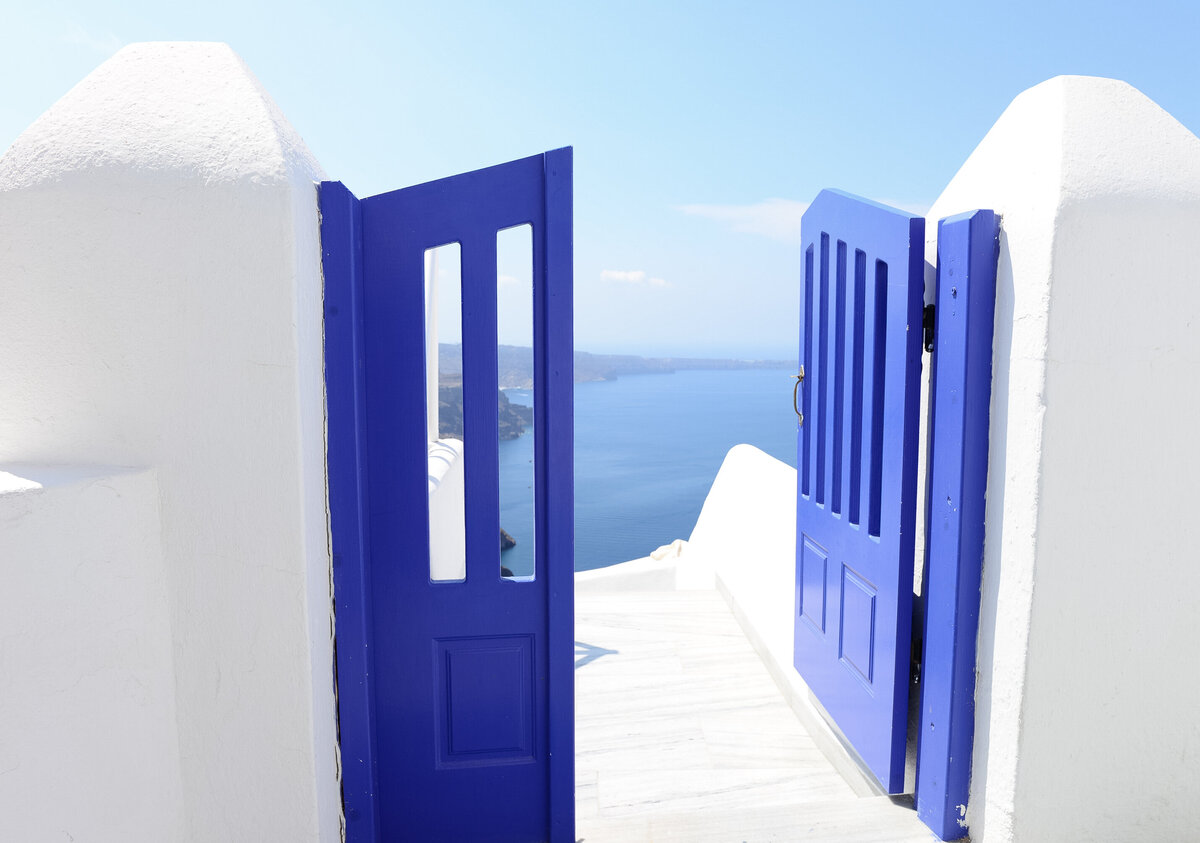 santorini-travel-re-edit-3
