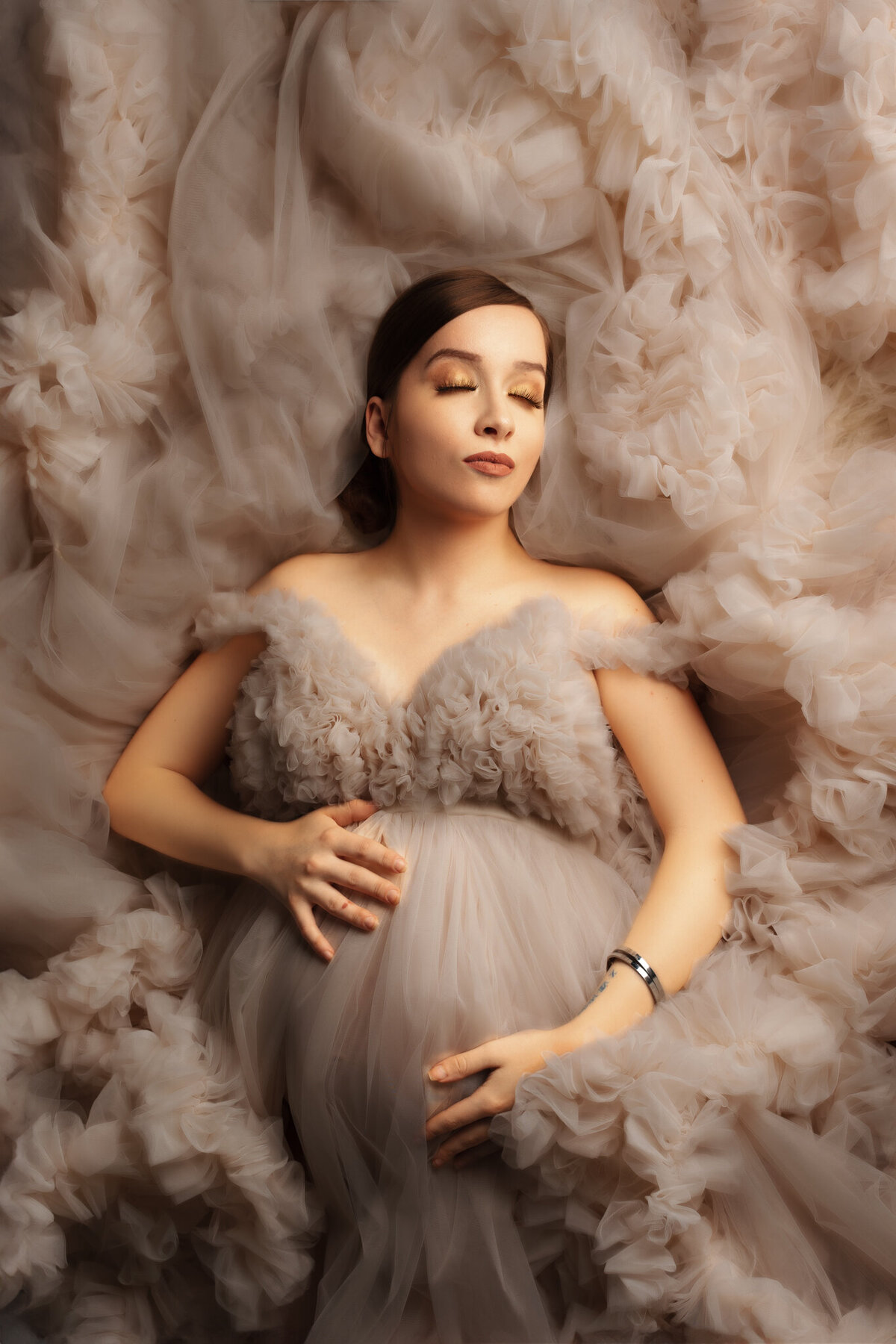 NW Arkansas maternity photographer, maternity photography near me, maternity portraits NW Arkansas, pregnancy photoshoot near me