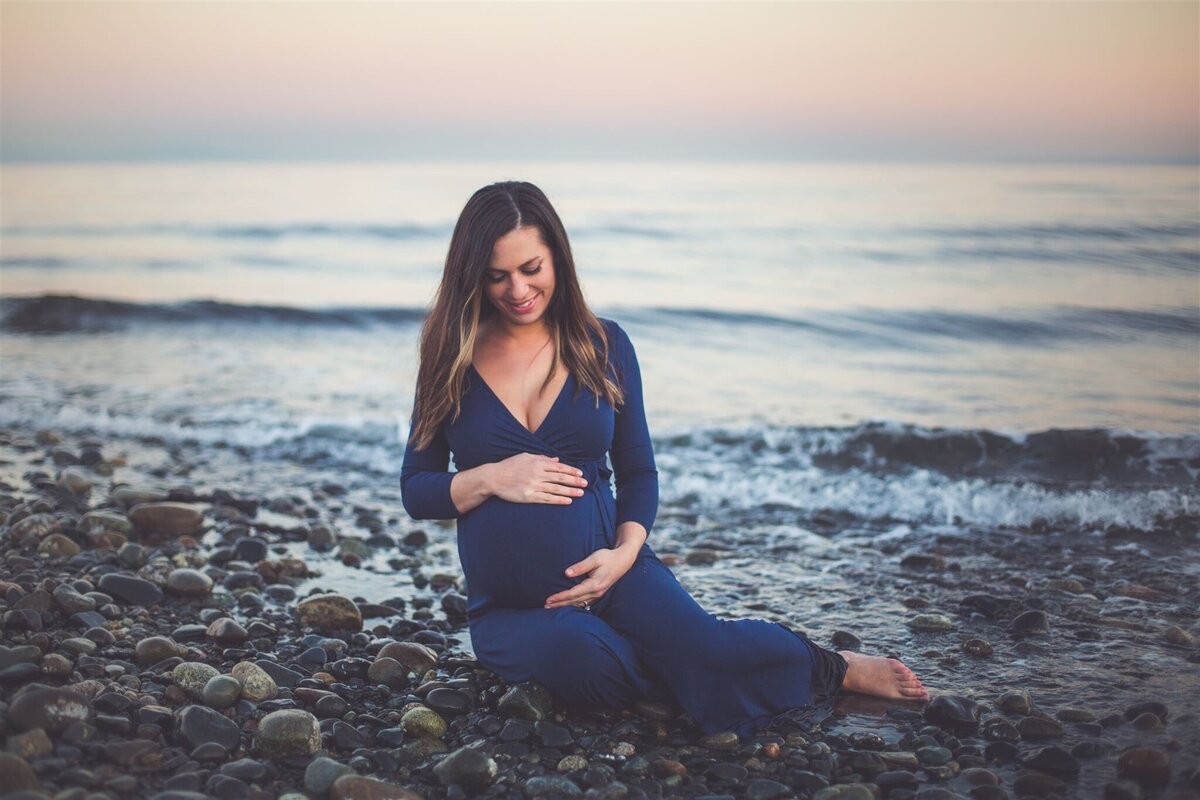 Sunset maternity session for a Vancouver Island mom to be.