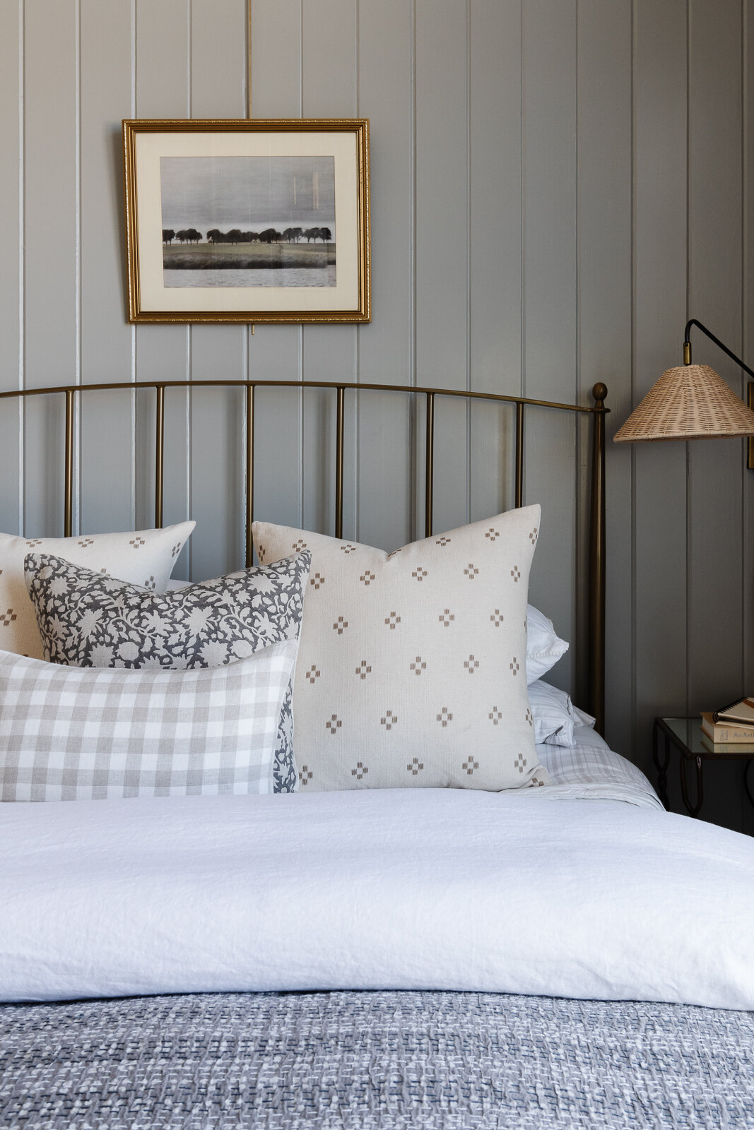 Guest Bedroom Vertical 6