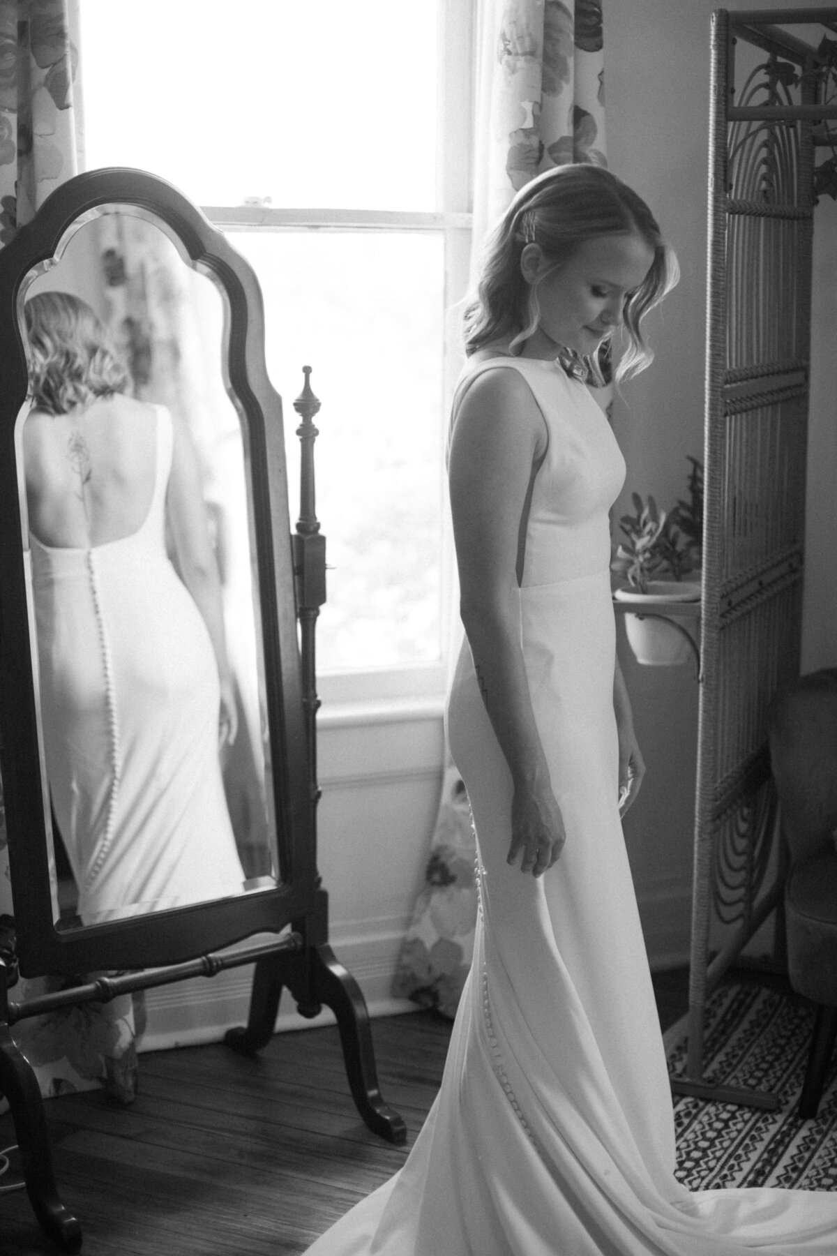 *shelby-willoughby-gettingready-40