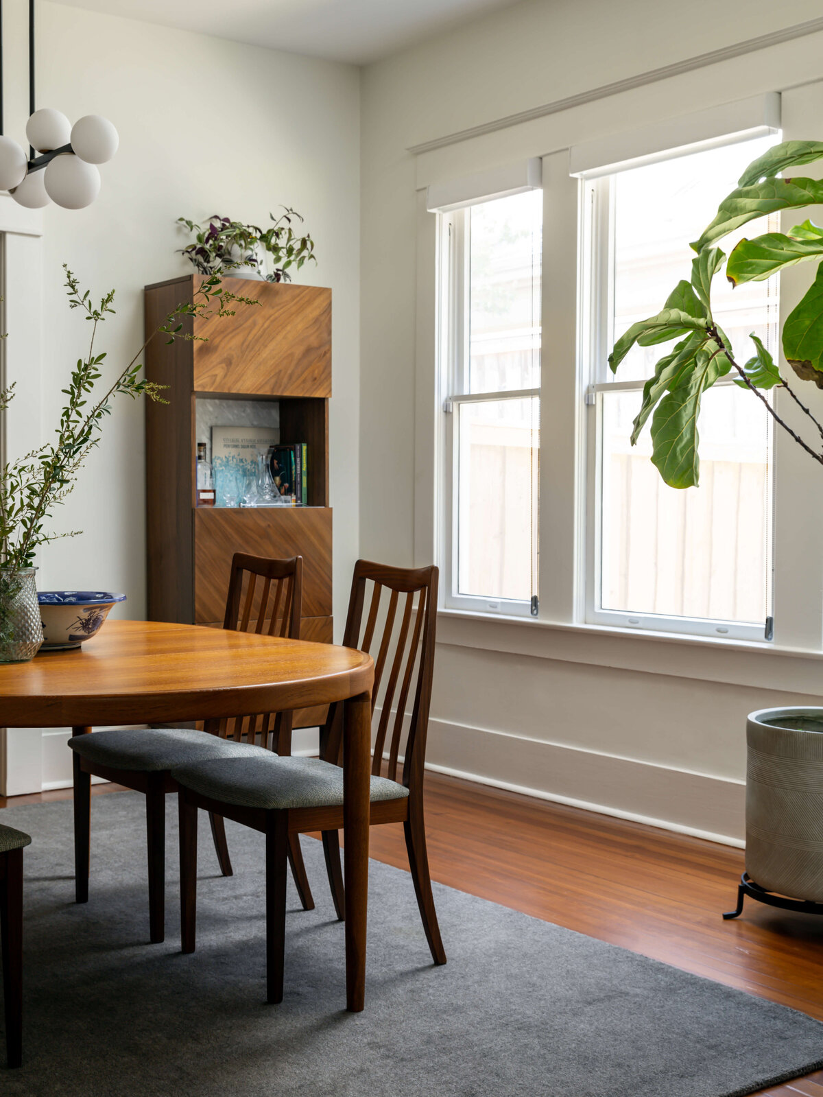 rebekah-nicole-interiors-bishop-bar-table