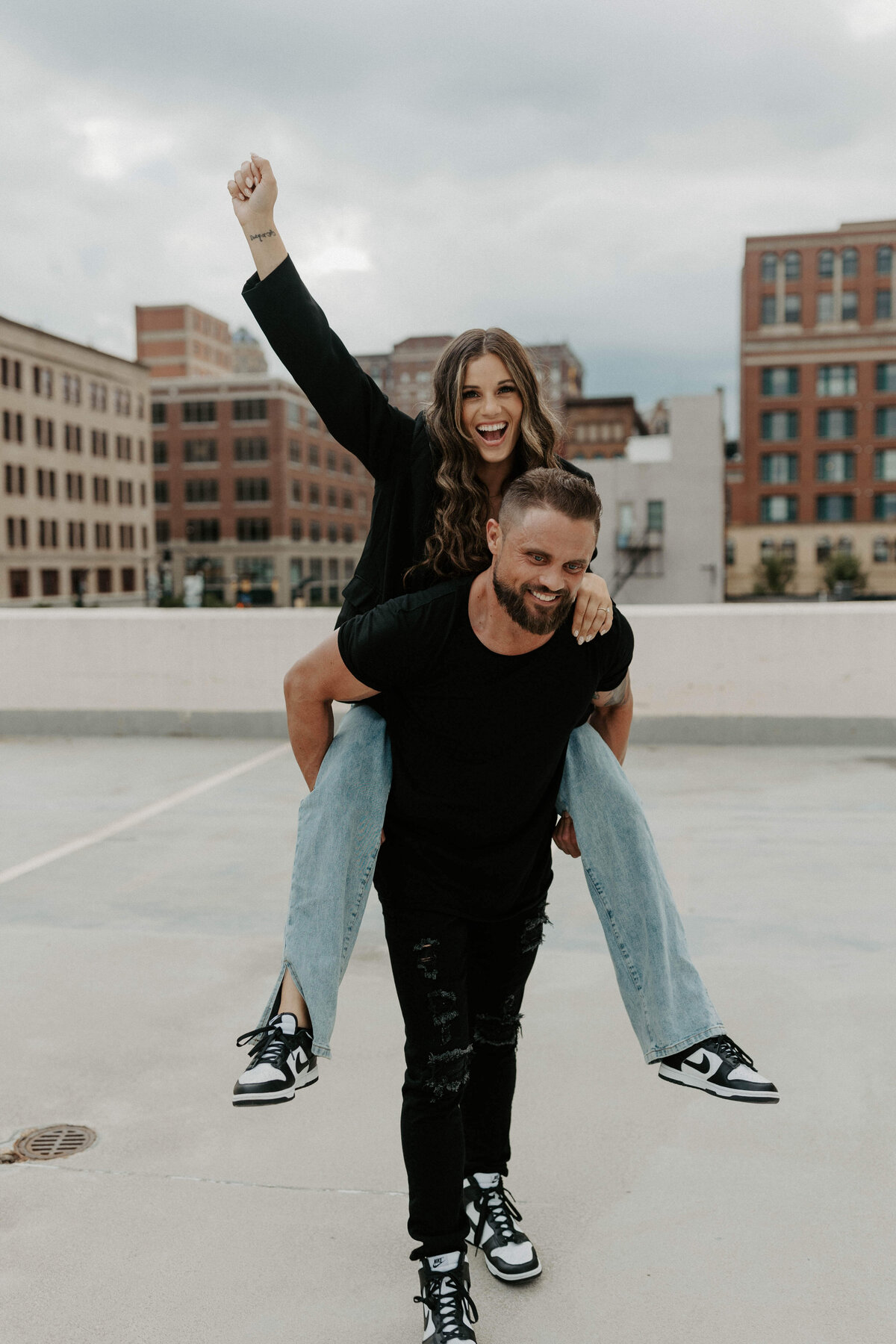 downtown-buffalo-engagement-session-042