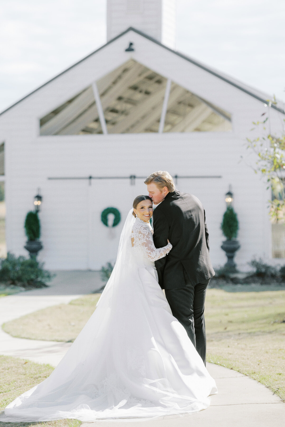 beautiful wedding day at dodson farms
