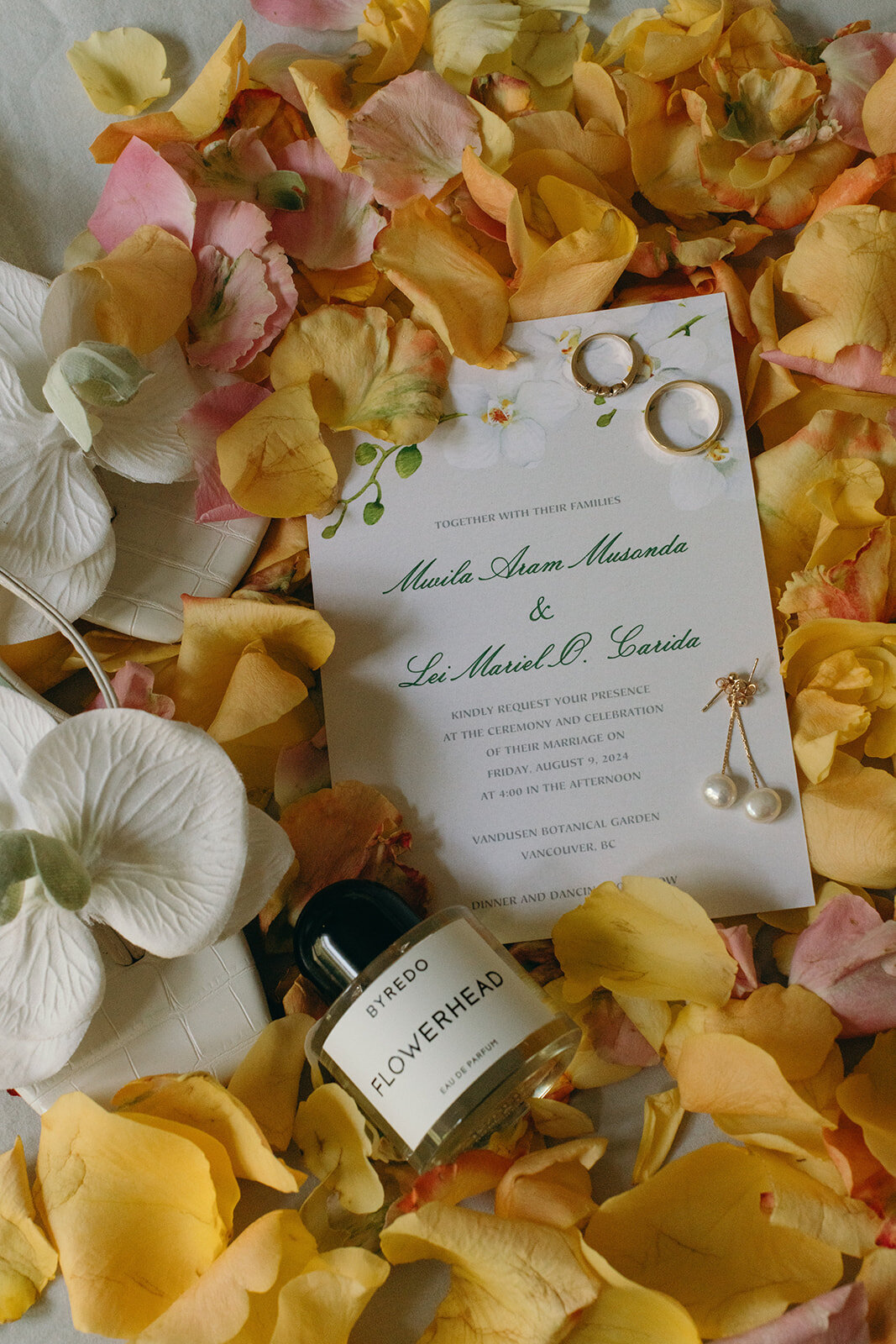 high-end-details-vandusen-botanical-garden-wedding-thegodards