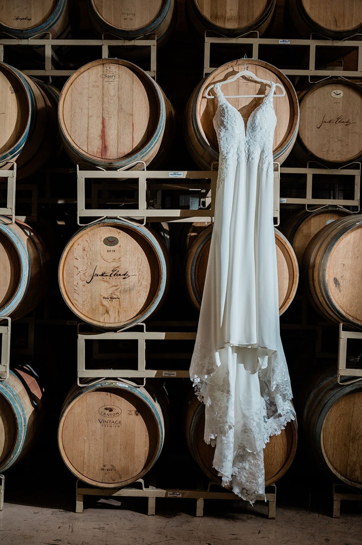 jonathan-edwards-winery-wedding-margit-anne-photography-02