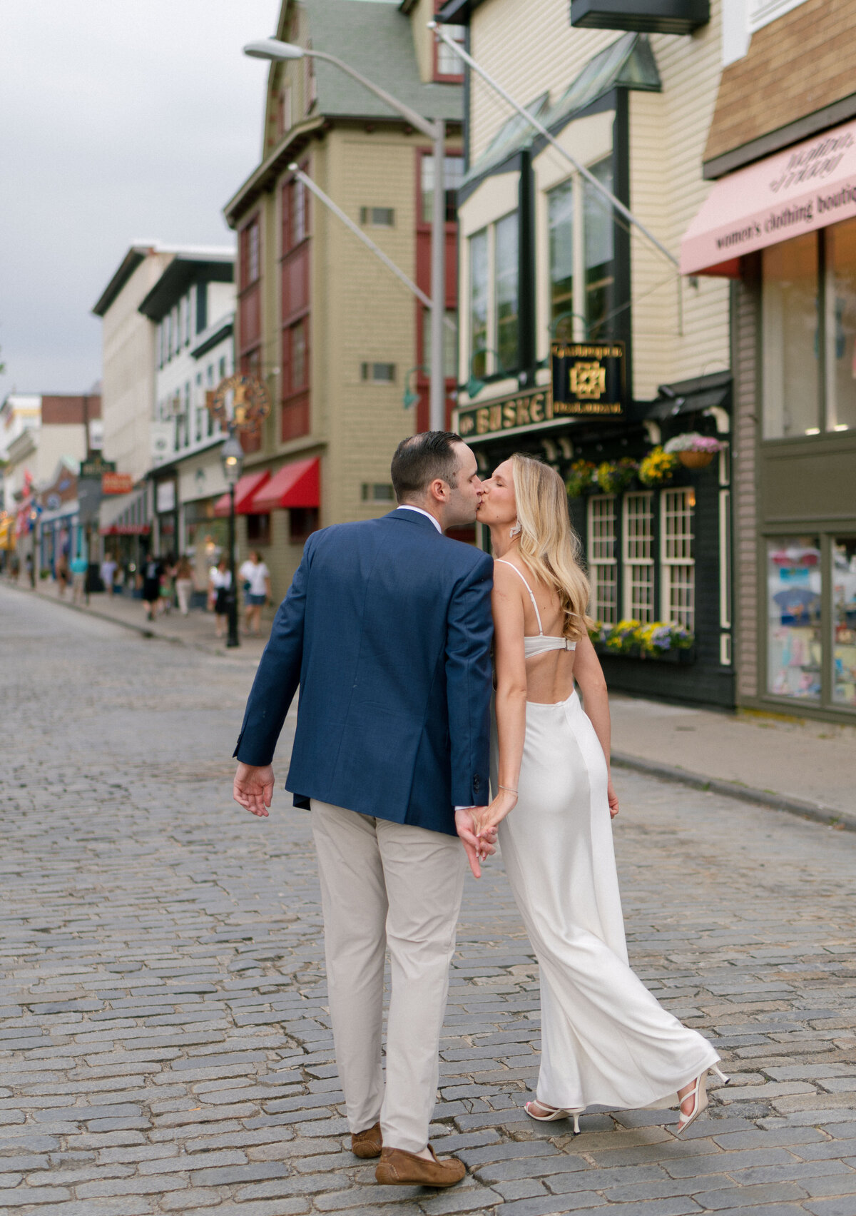 newport rhode island wedding photographer ocean cliff castle hill inn wedding-1