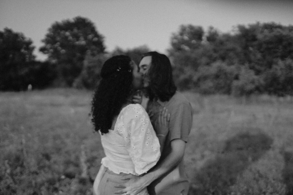 Abygail Banks Studios- San Antonio Couples Photographer12