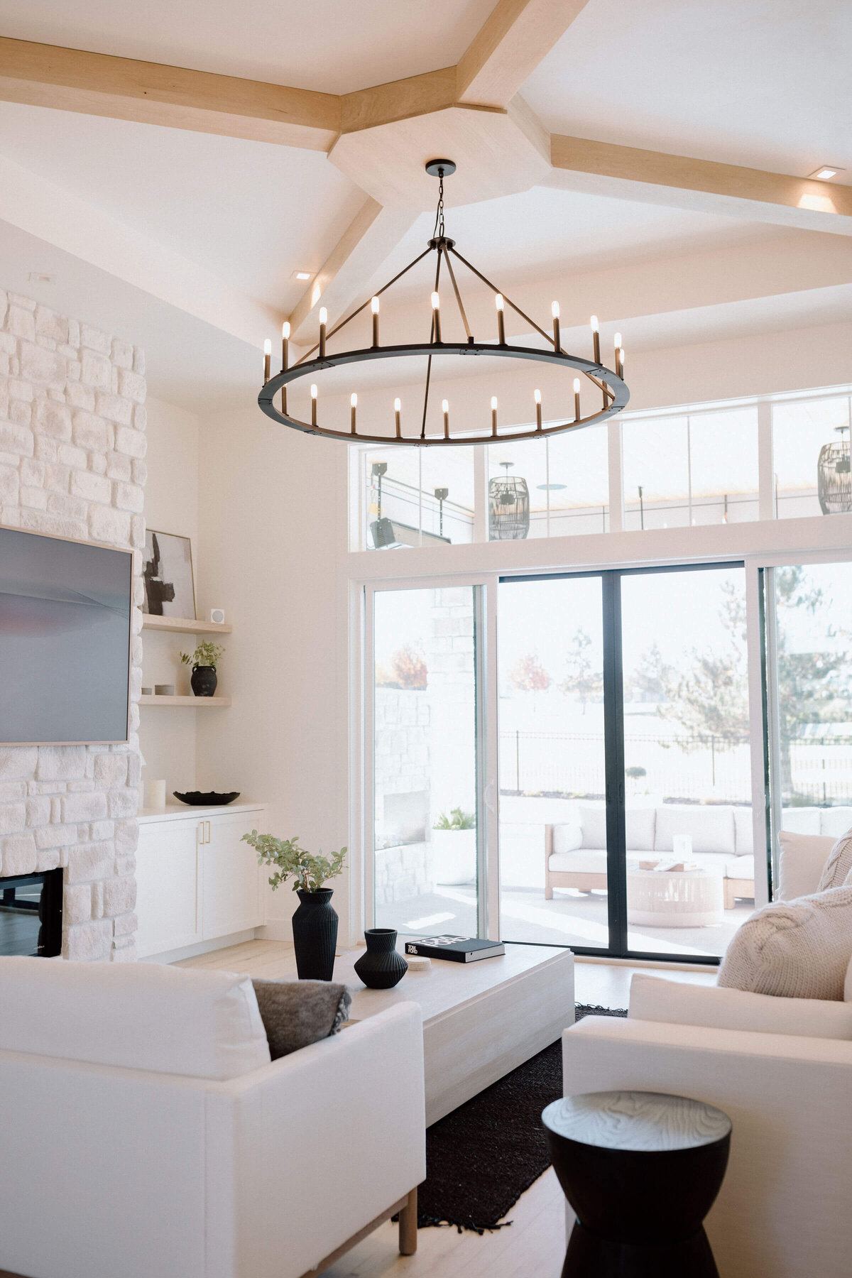 main-thevista-residential-pnc