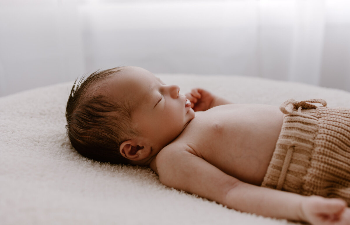 dothan-al-photographer-lifestyle-newborn-photographer-savannah-leigh-