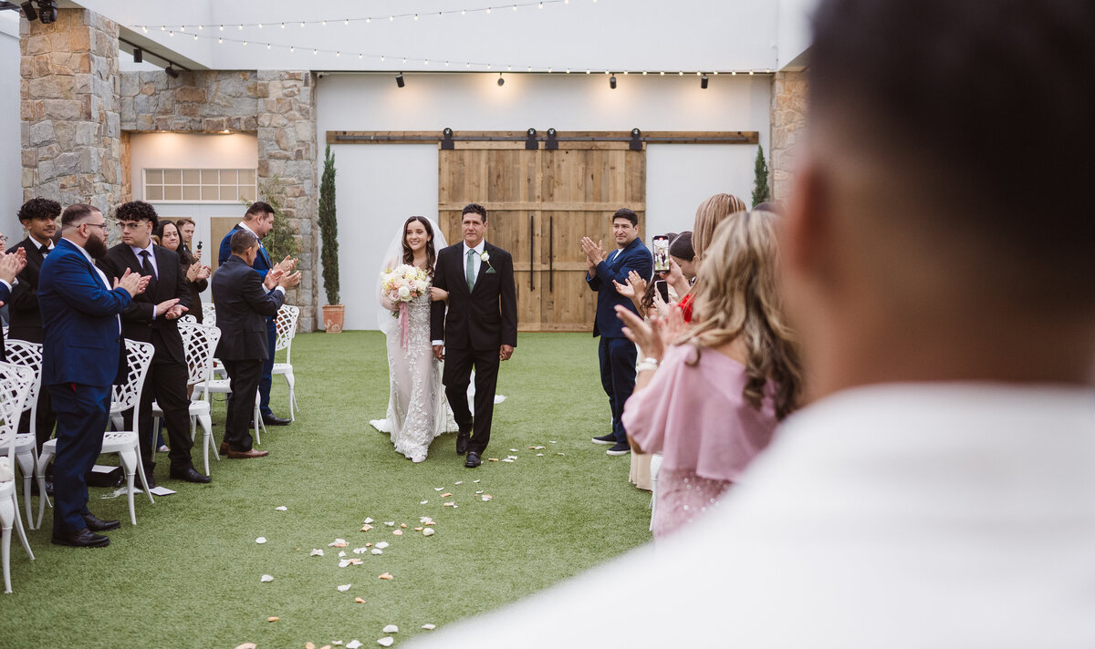the ceremony at the perona farms the reserve