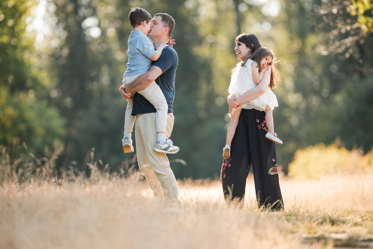 Family Photographer Seattle | Heleyna Holmes Photography