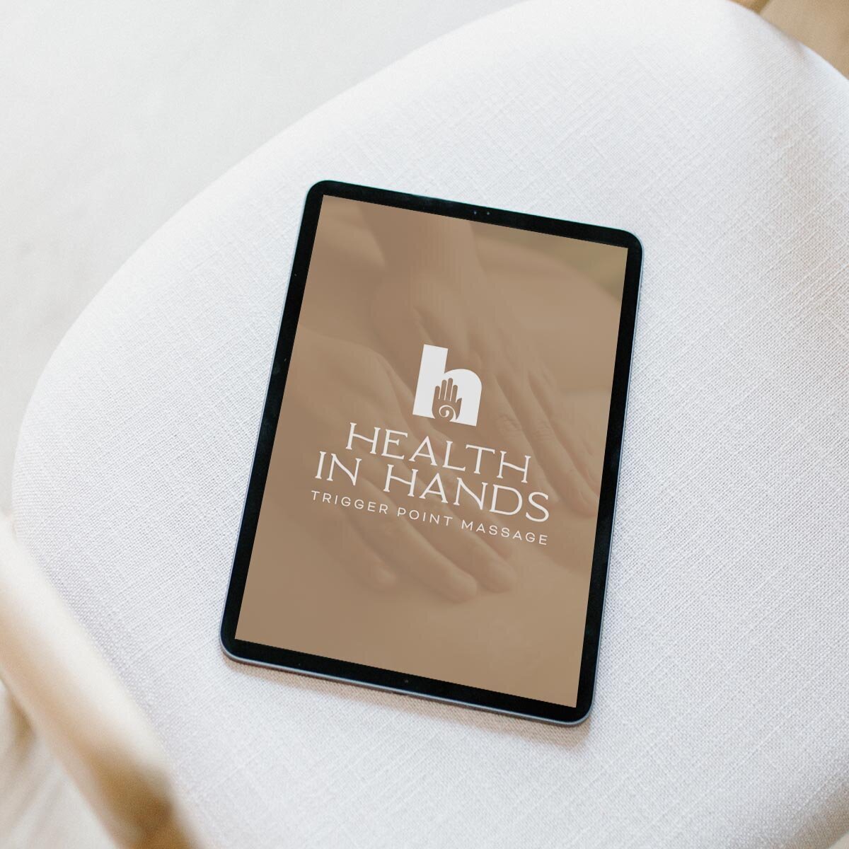 health-in-hands-wellness-ipad-mockup-device