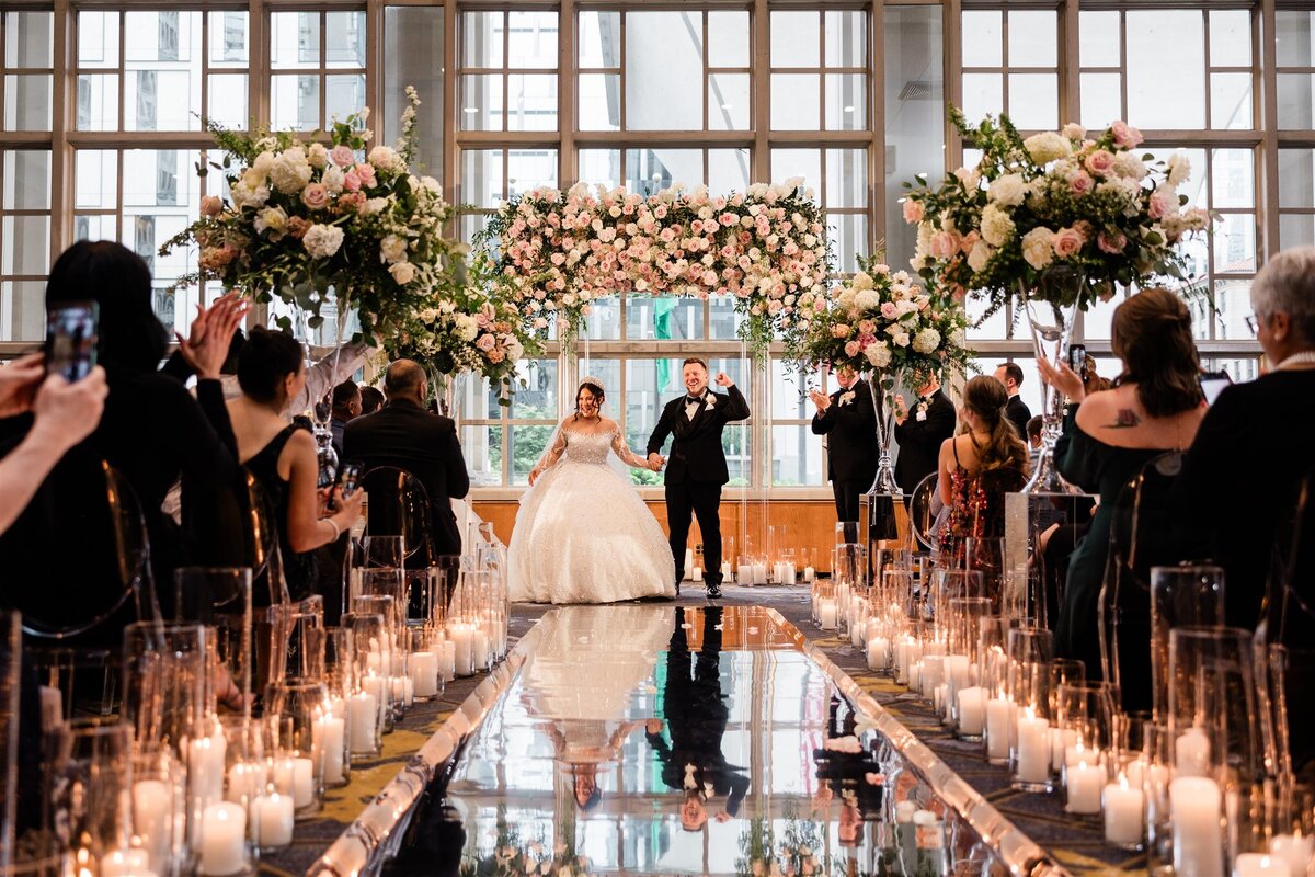Grand-Luxury-Fairmont-Olympic-Wedding-Flora-Nova-Design-Seattle-00072