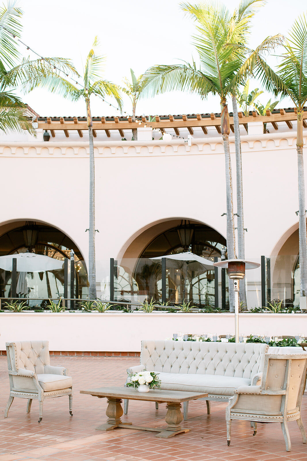 Coastal-Romantic-Wedding-Hilton-Santa-Barbara-Megan-Rose-Events24