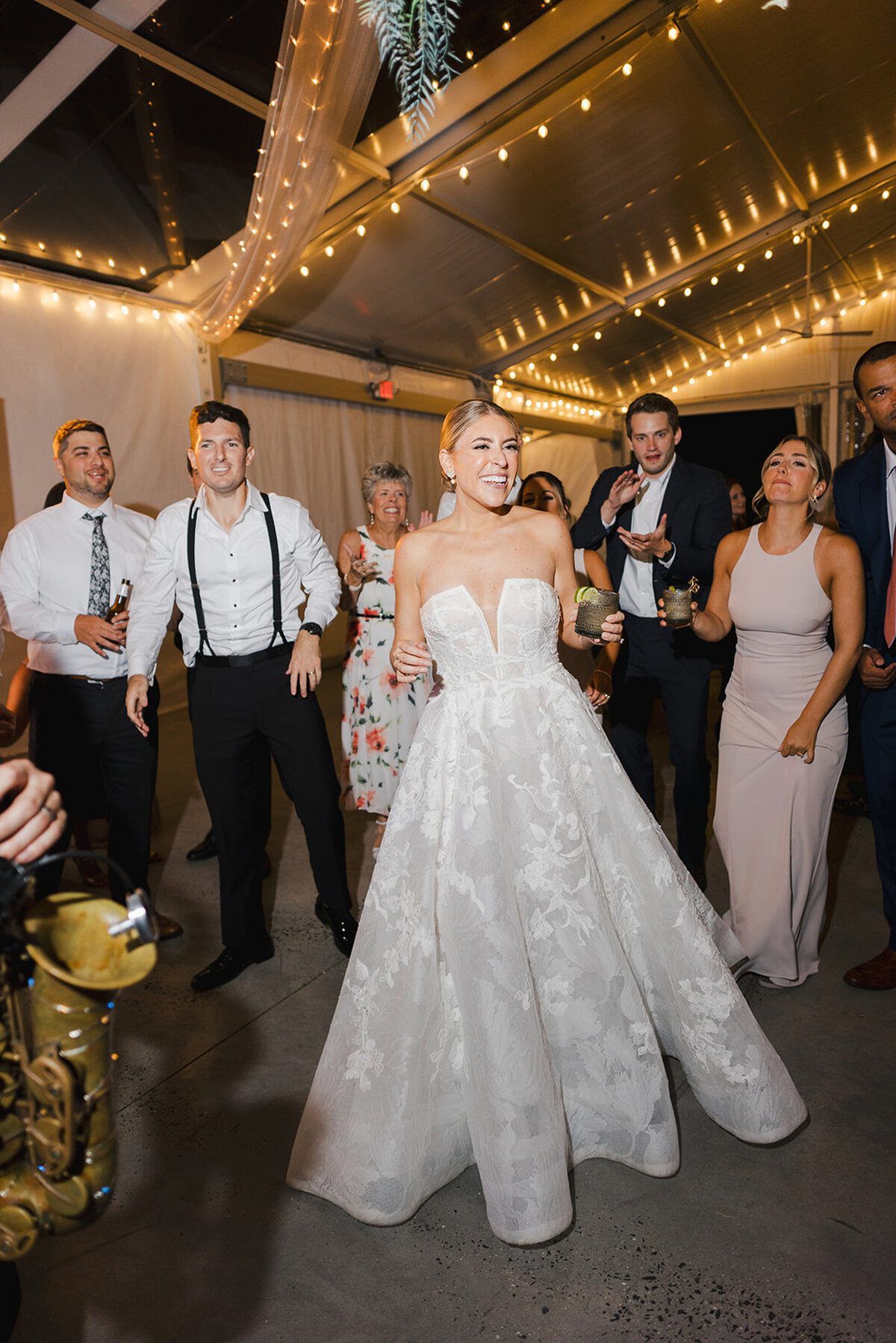 Grace-Brown-Photography-Bellevue-Hall-Tented-Wedding_079