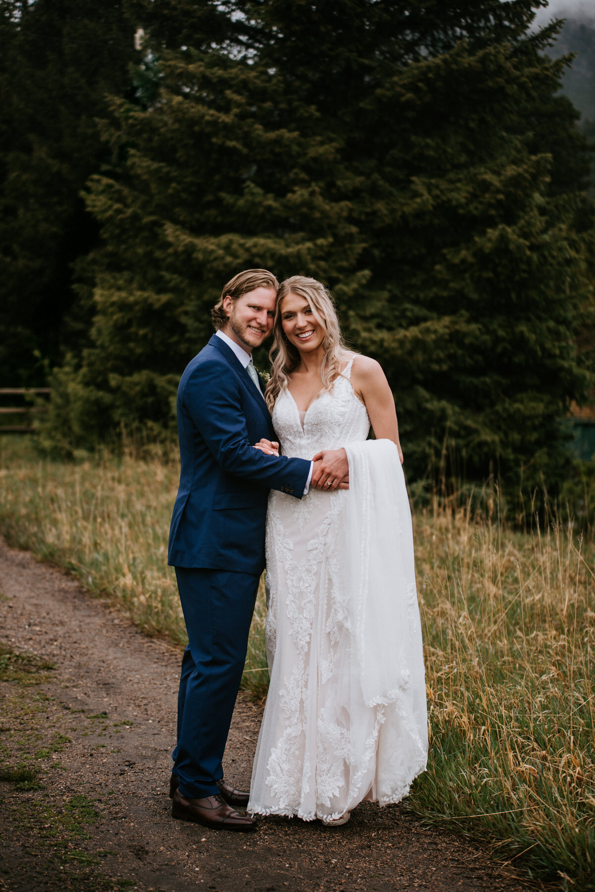 Sara + Lucas Sneak Peeks-39