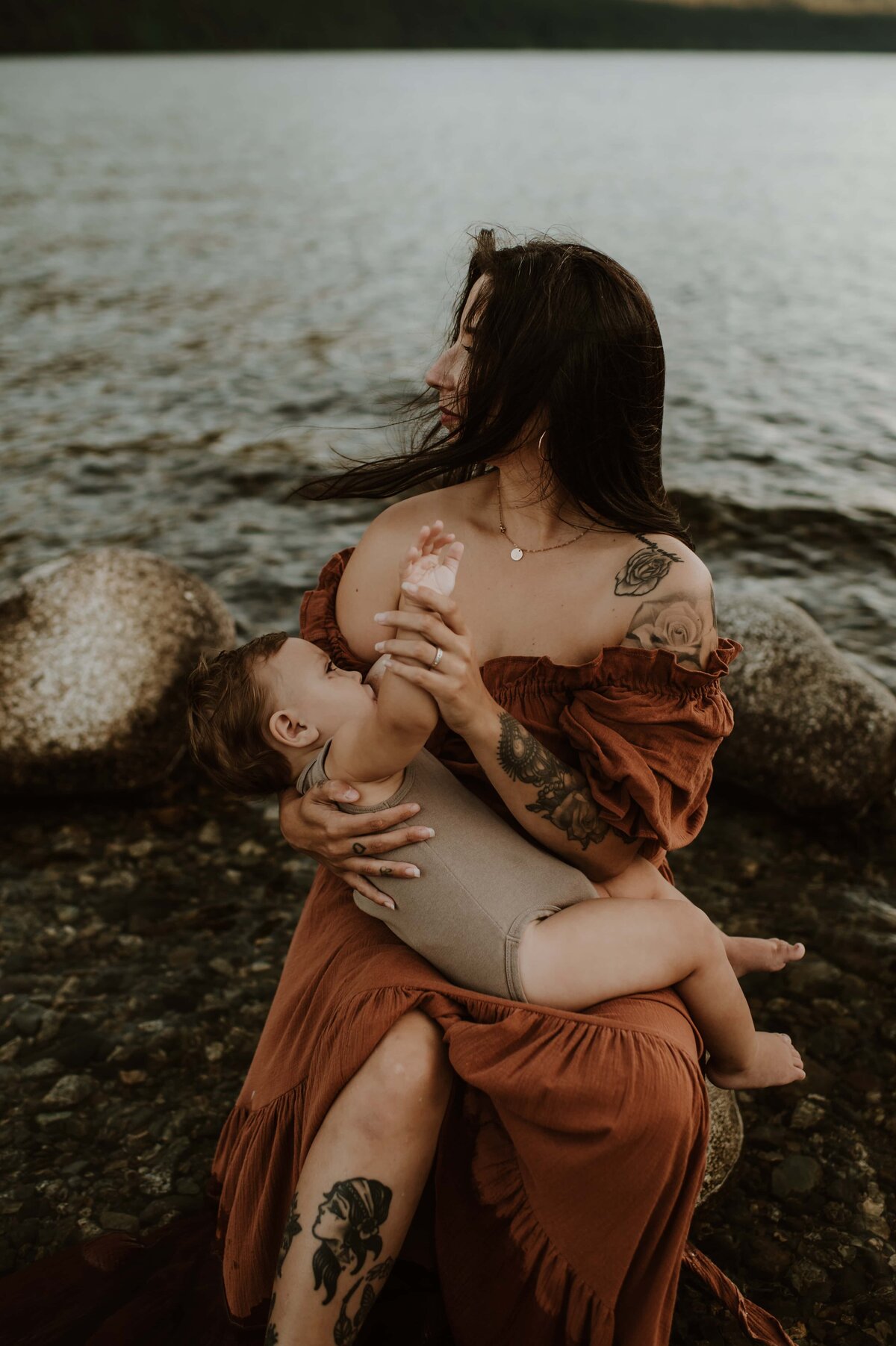 Crissy-Motherhood-Photography-Session-Alouette-Lake-BC-51