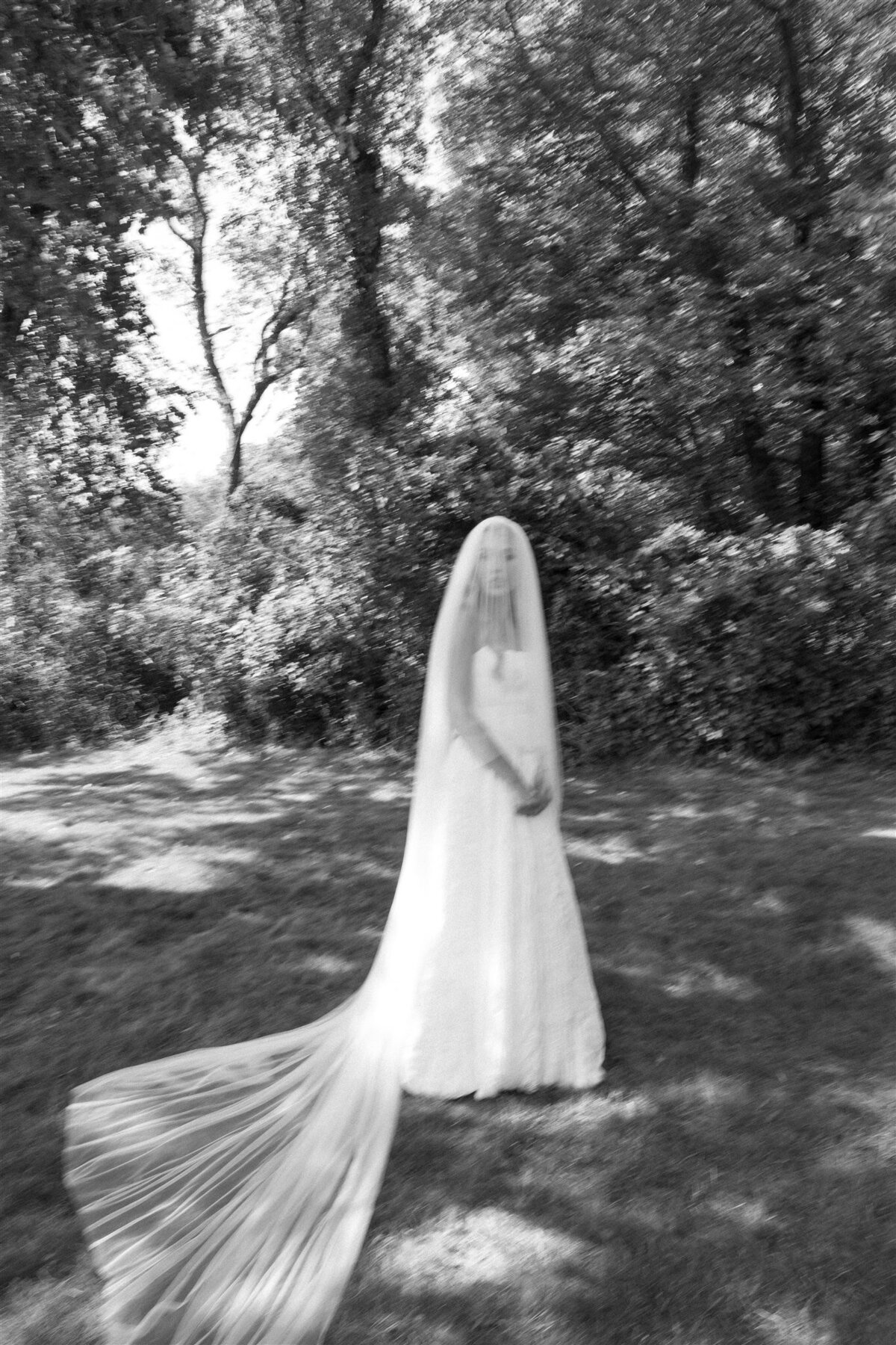 Caroline & Louis Wedding Previews-40