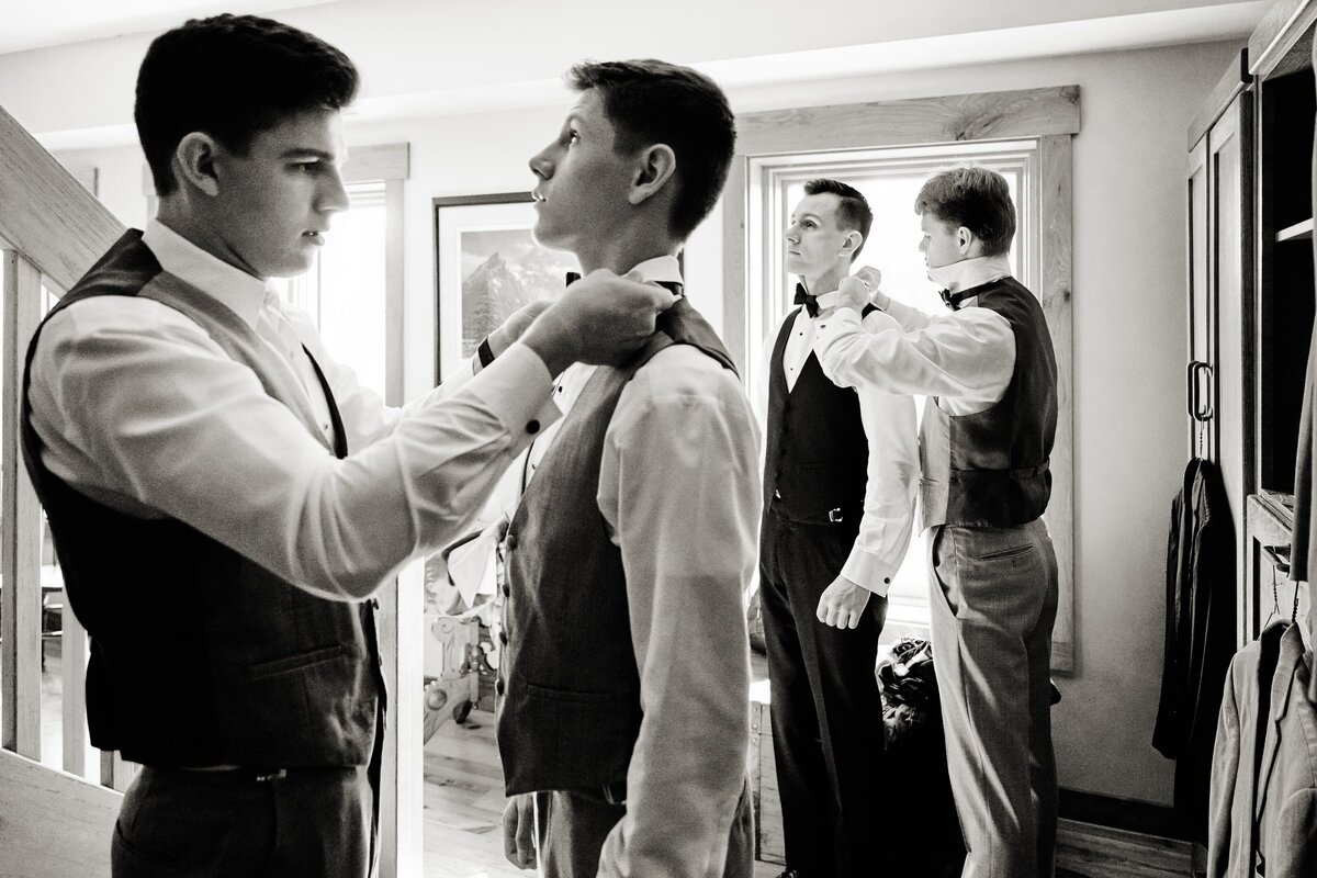Groom getting ready with his brothers