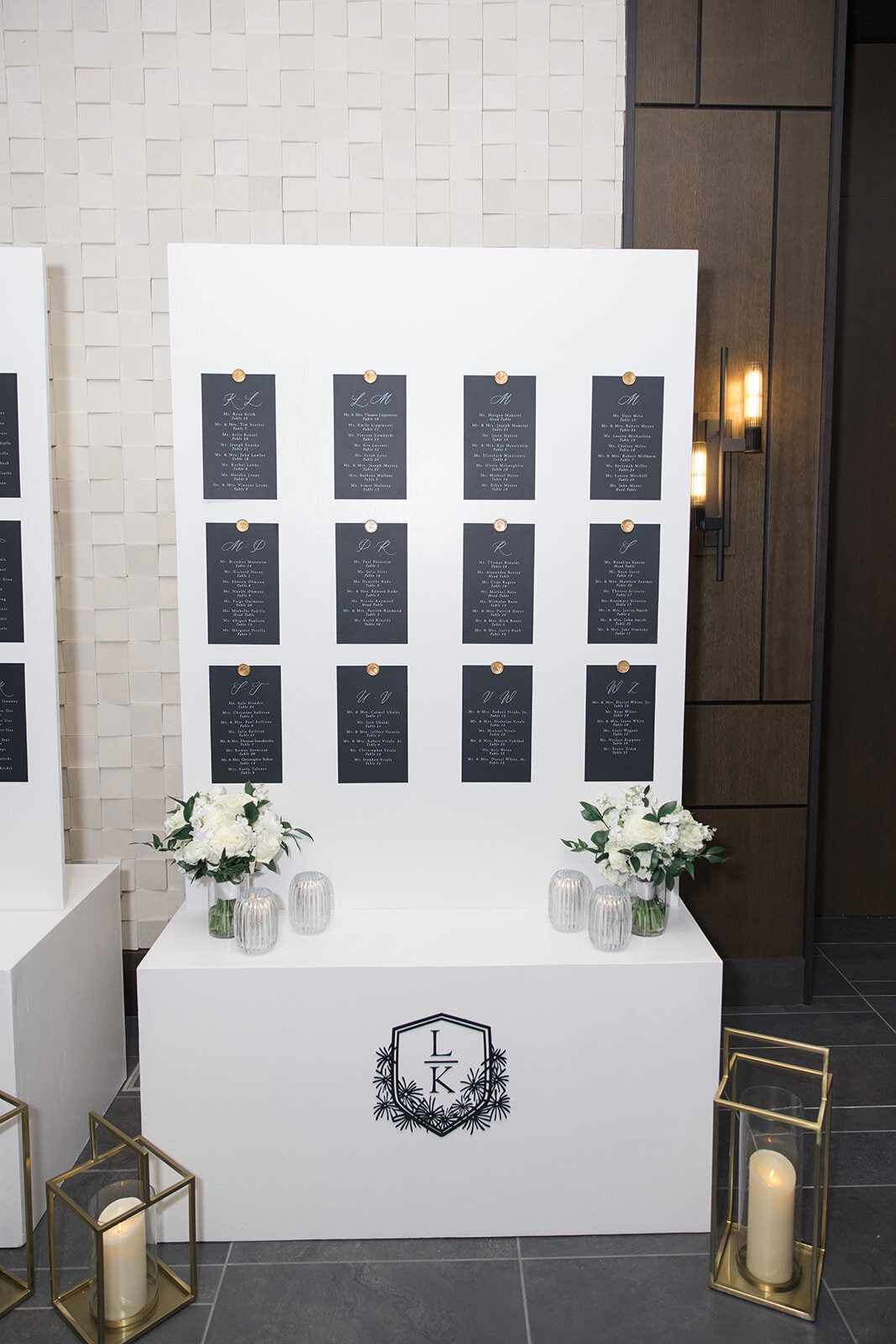 Seating-Chart-Monogram-Black-Fireworks