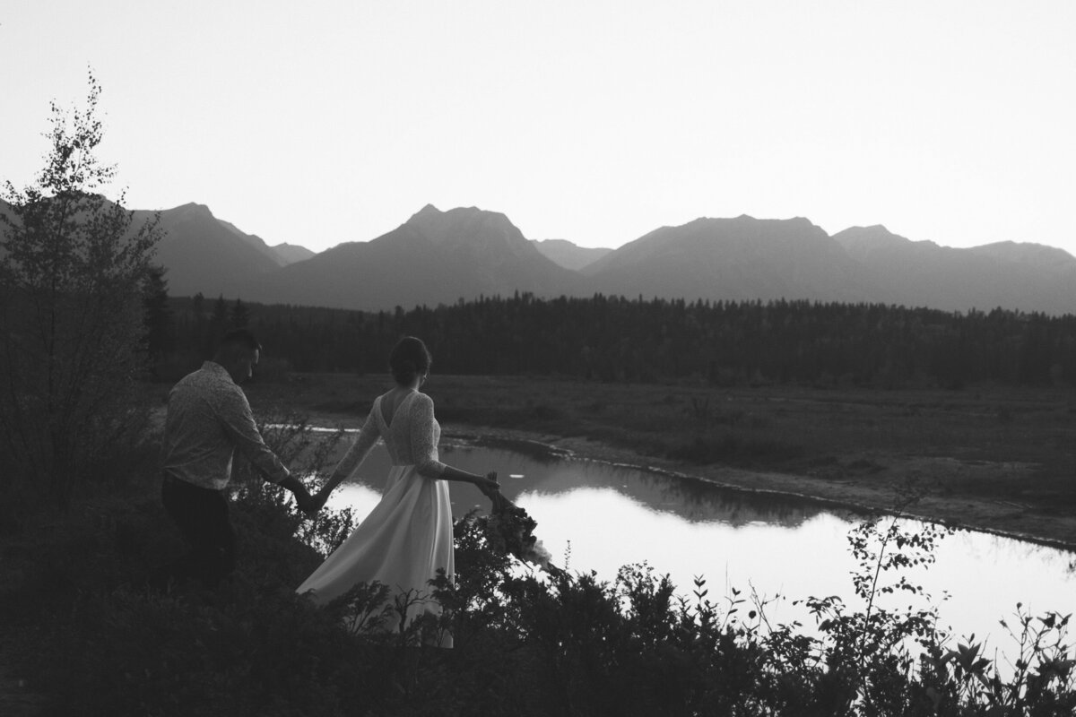 vpc-golden-bc-intimate-wedding-129