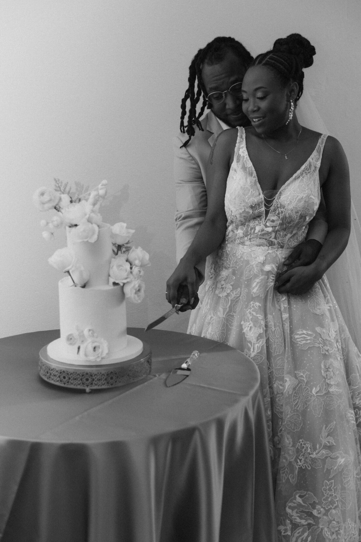 WHIMSICAL-GARDEN-WEDDING-SAVANNAH-BOTTLE-WORKS-BAREFOOT-ROYALTY-PHOTOGRAPHY203
