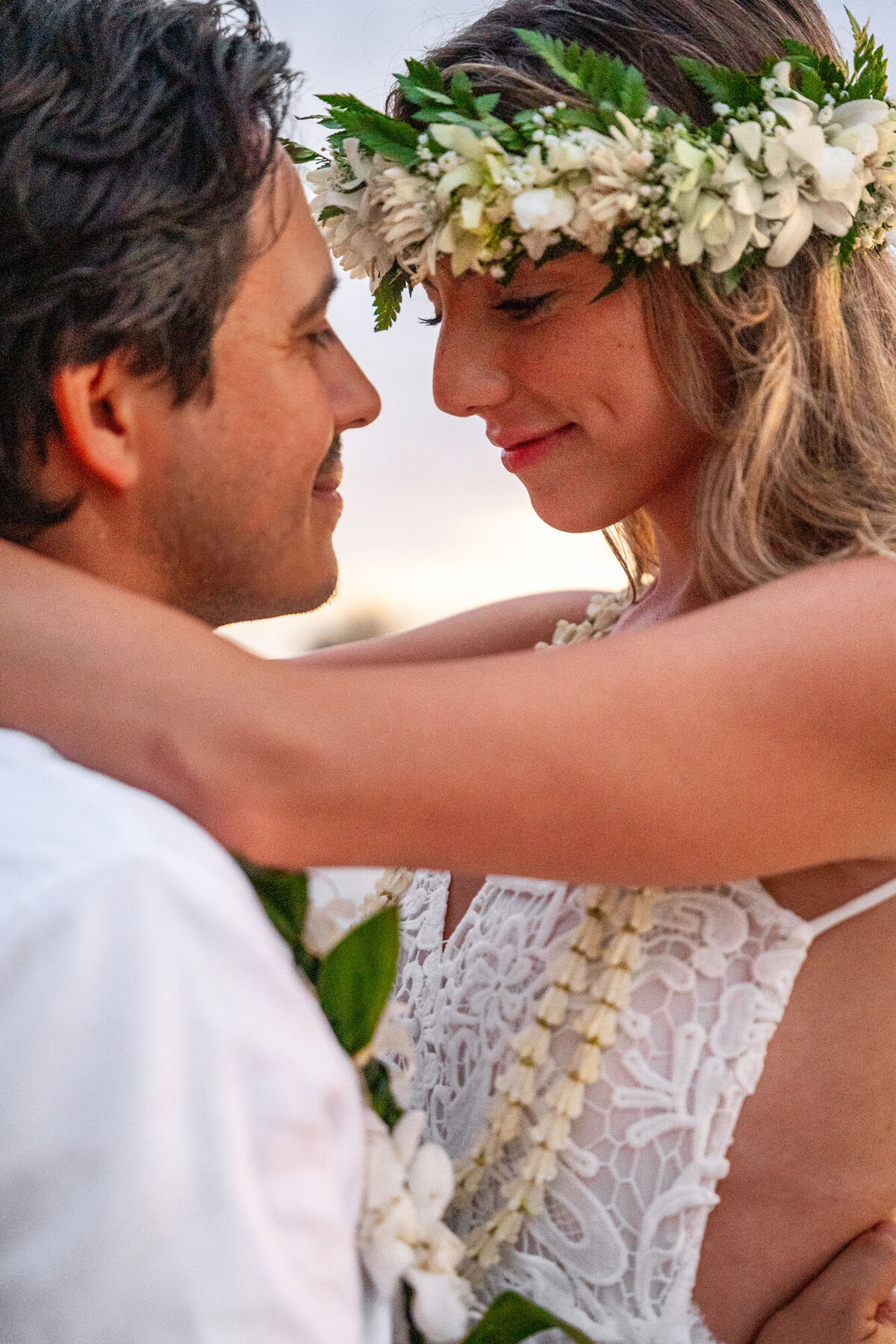 Kukio beach wedding portraits, taken by wedding photography expert big island hawaii
