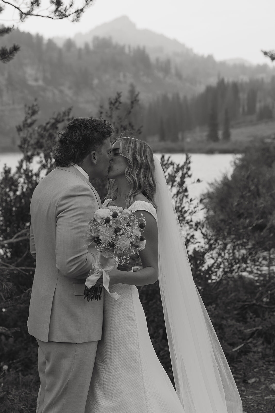 utah-wedding-photographer-tony-grove-elopement-documentary-photography-tanya-davids-photo-47