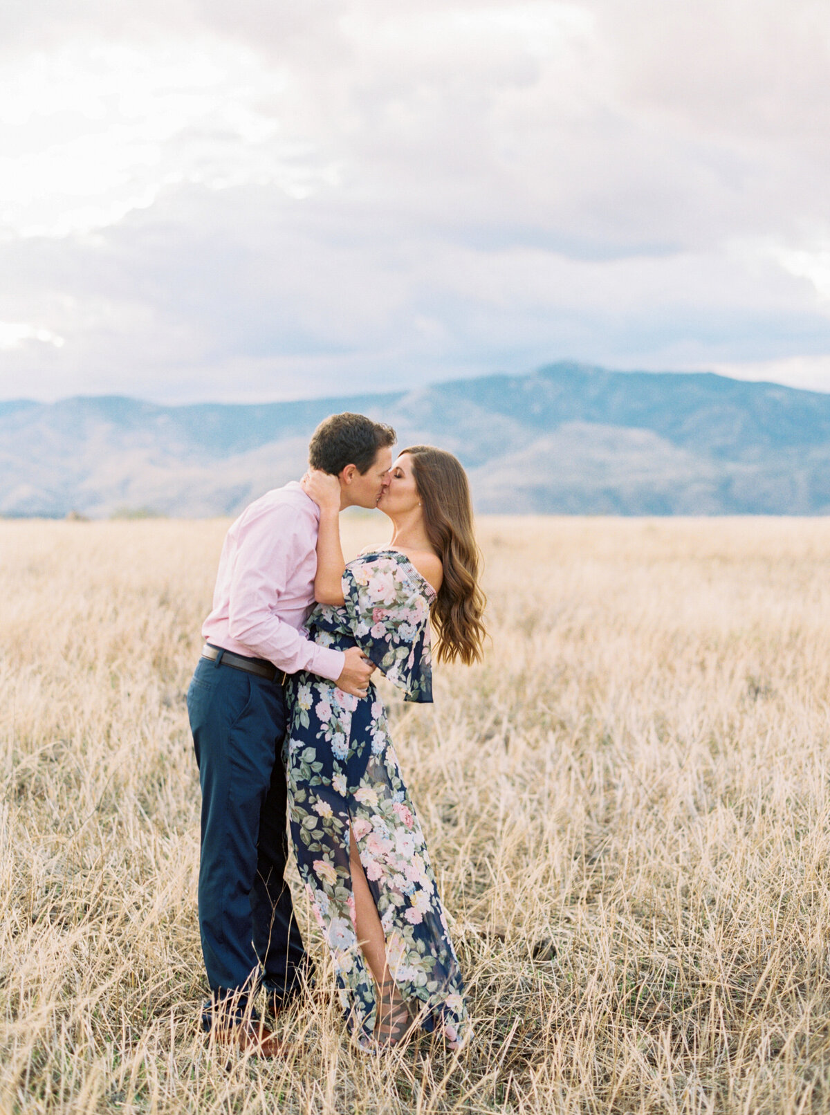 Casey & Matt | Engagement Session | Sunset Point | Mary Claire Photography | Arizona & Destination Fine Art Wedding Photographer