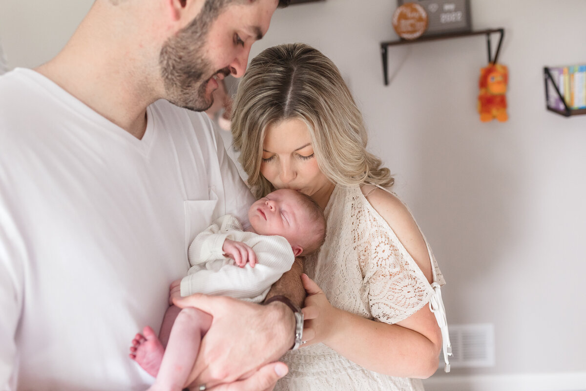 Pittsburgh In-home newborn photographer