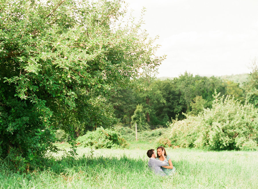 Apple-Orchard-Engagement-Lindsay-Madden-Photography-07