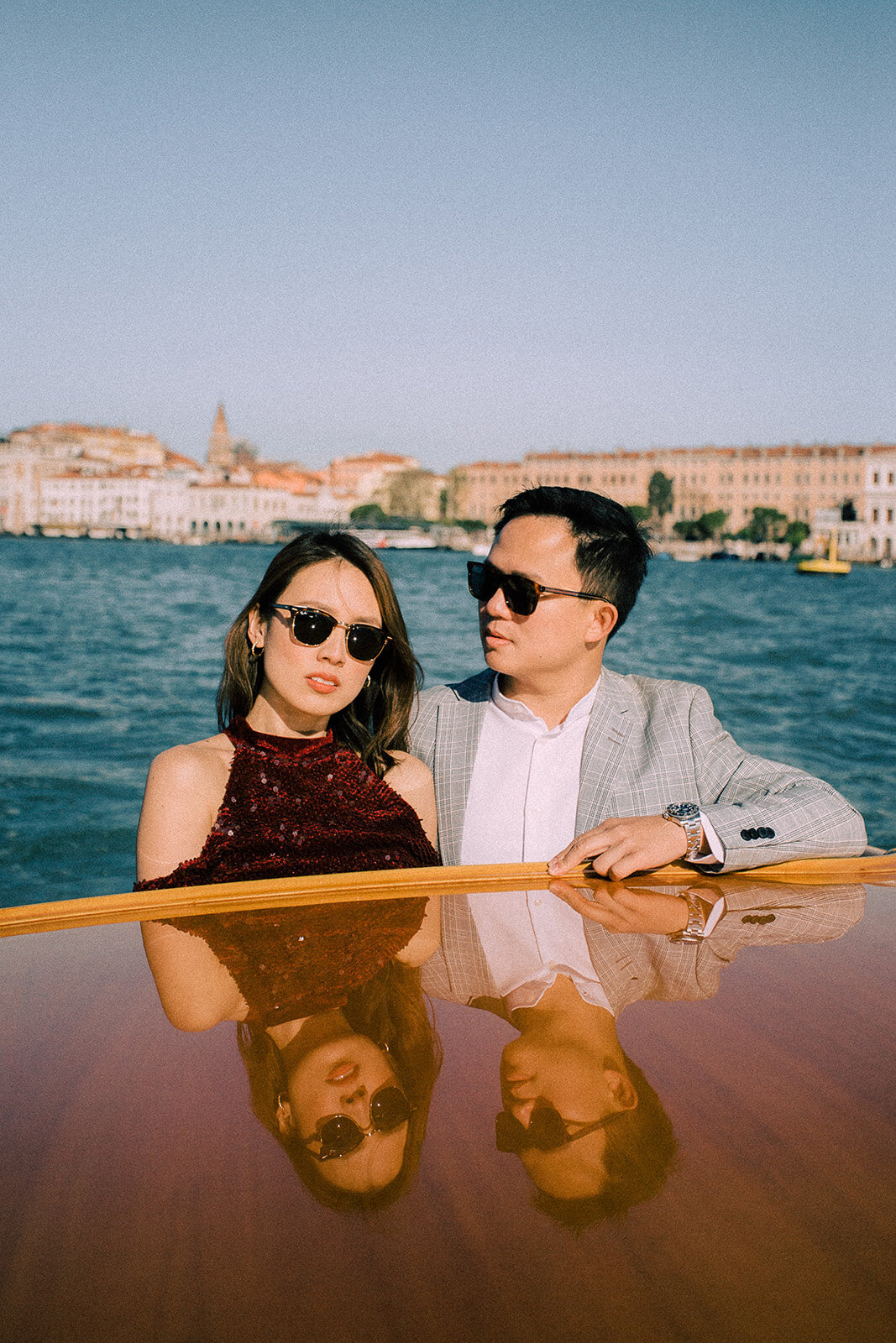 Venice-taxi-boat-luxury-photoshoot-couple-wedding21