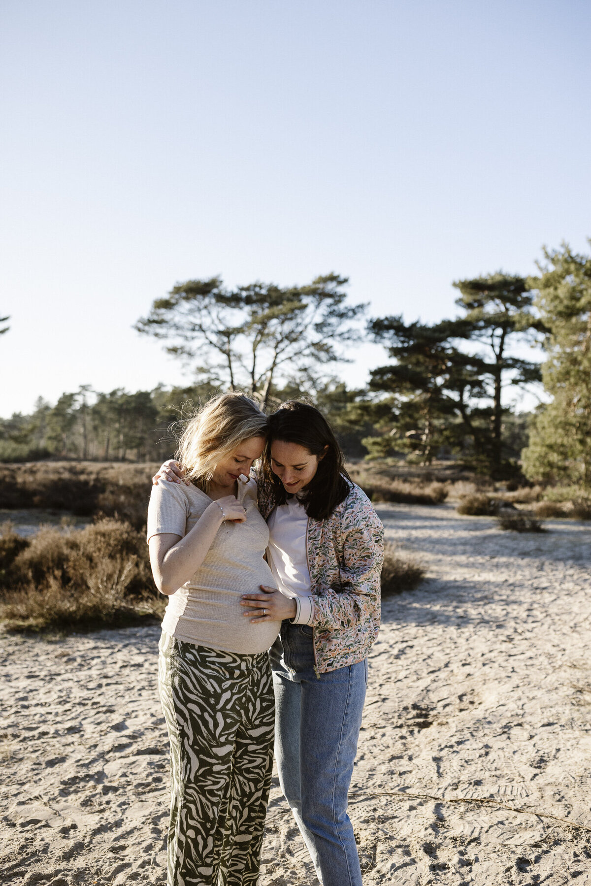 WEB - Merel en Iris Zwangerschapsshoot Soesterduinen | Samantha Bosdijk Photography-13