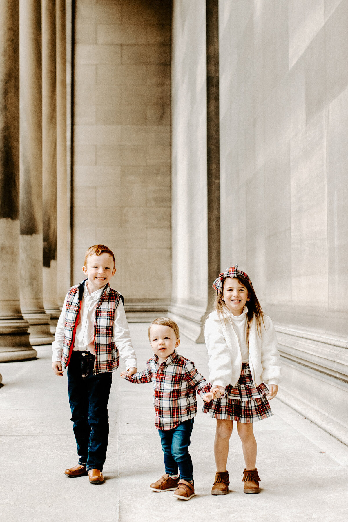 Blissfullybriphotography-pittsburgh-family-carnegiemellon-hallas-077