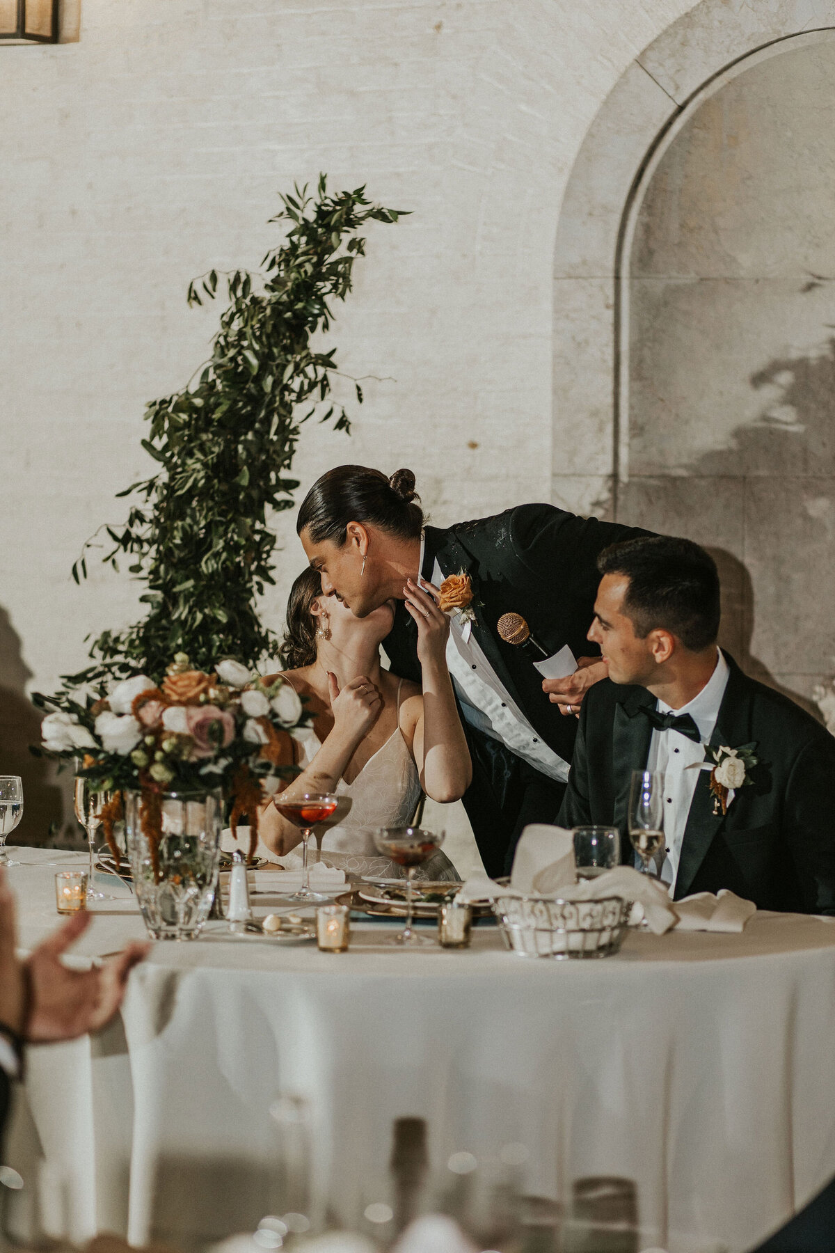 WELLING-FLORES.Wedding.EngineersClub-rcptn-127