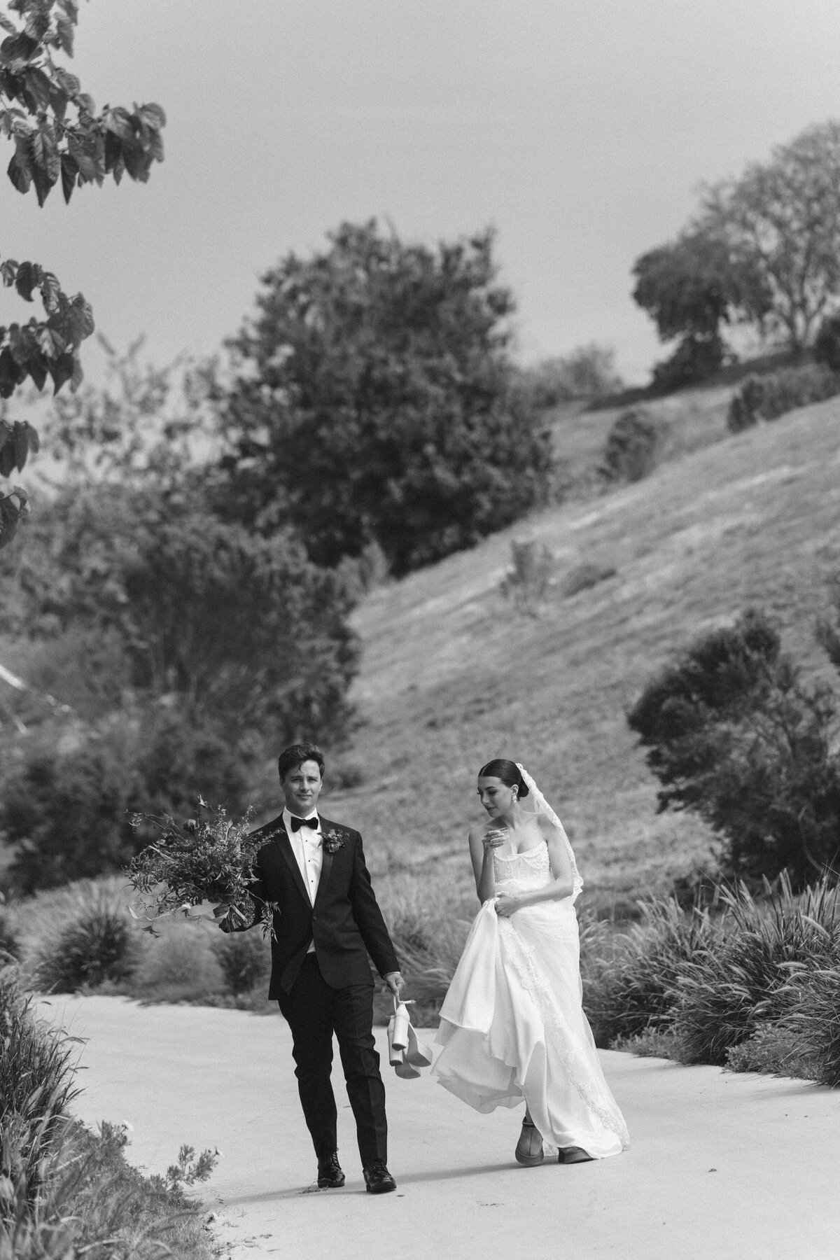 Jeune-Perche-Faye-Fern-Creative-MVFPortraits-Couple-125