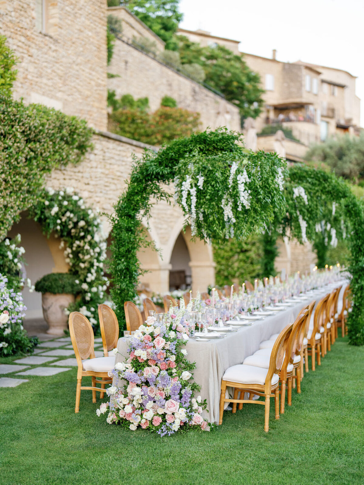 luxurious-wedding-table-decoration