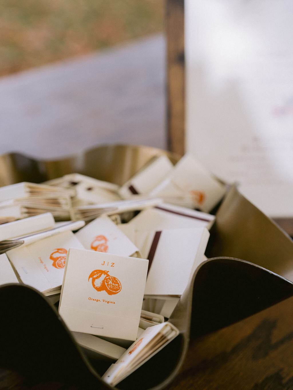 NikkiSanterre_EastCoastLuxuryWeddingPhotographer_CaitieHanrahan_KeswickHallWedding_Jac&Zach-172