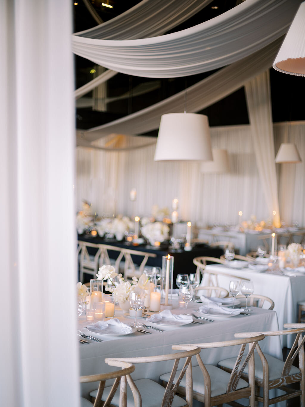 Theater On The Lake Modern Wedding_10