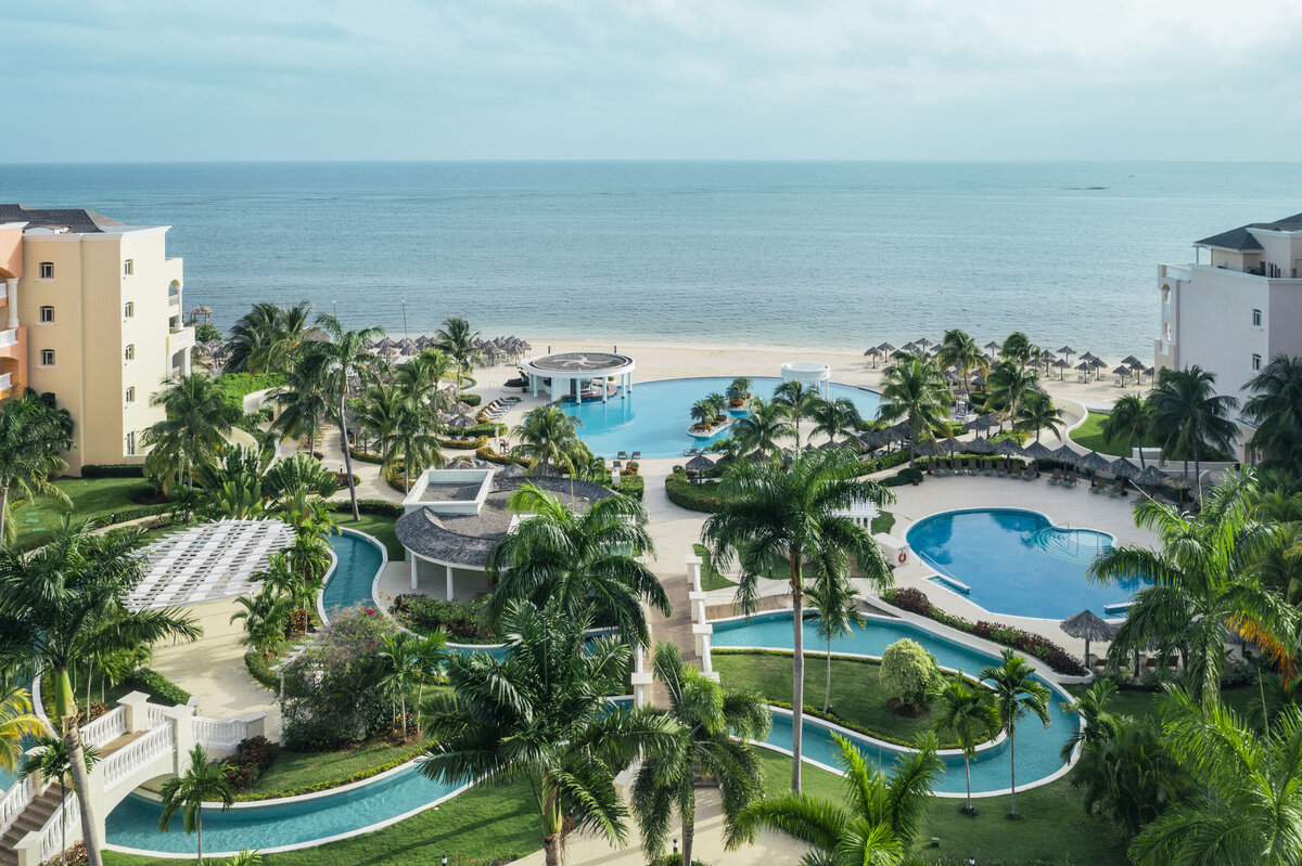 50_IBSTAR_ROA_SE_VIEWS_POOL_D2107_001