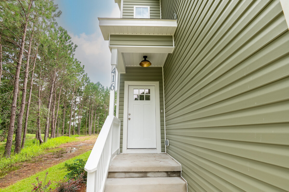 416-Timberwind-LN-SE-FRONT-DOOR-WEB