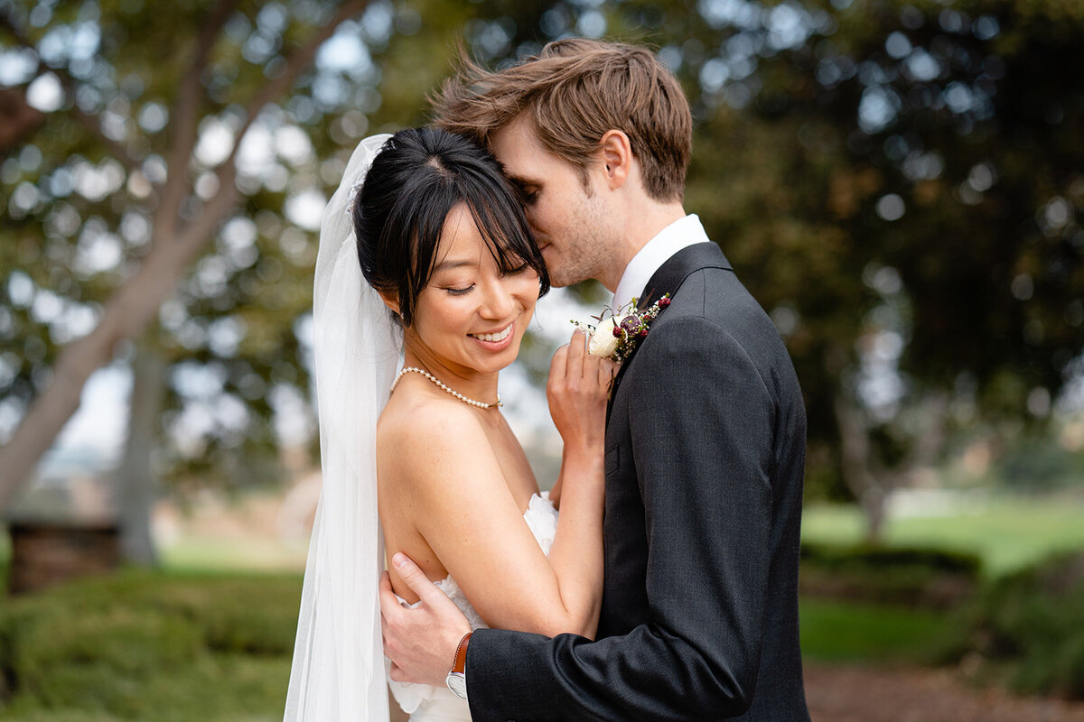 Classy and intimate moment shared by newlyweds at a golf course in Los Angeles, photo by Tanya Parada