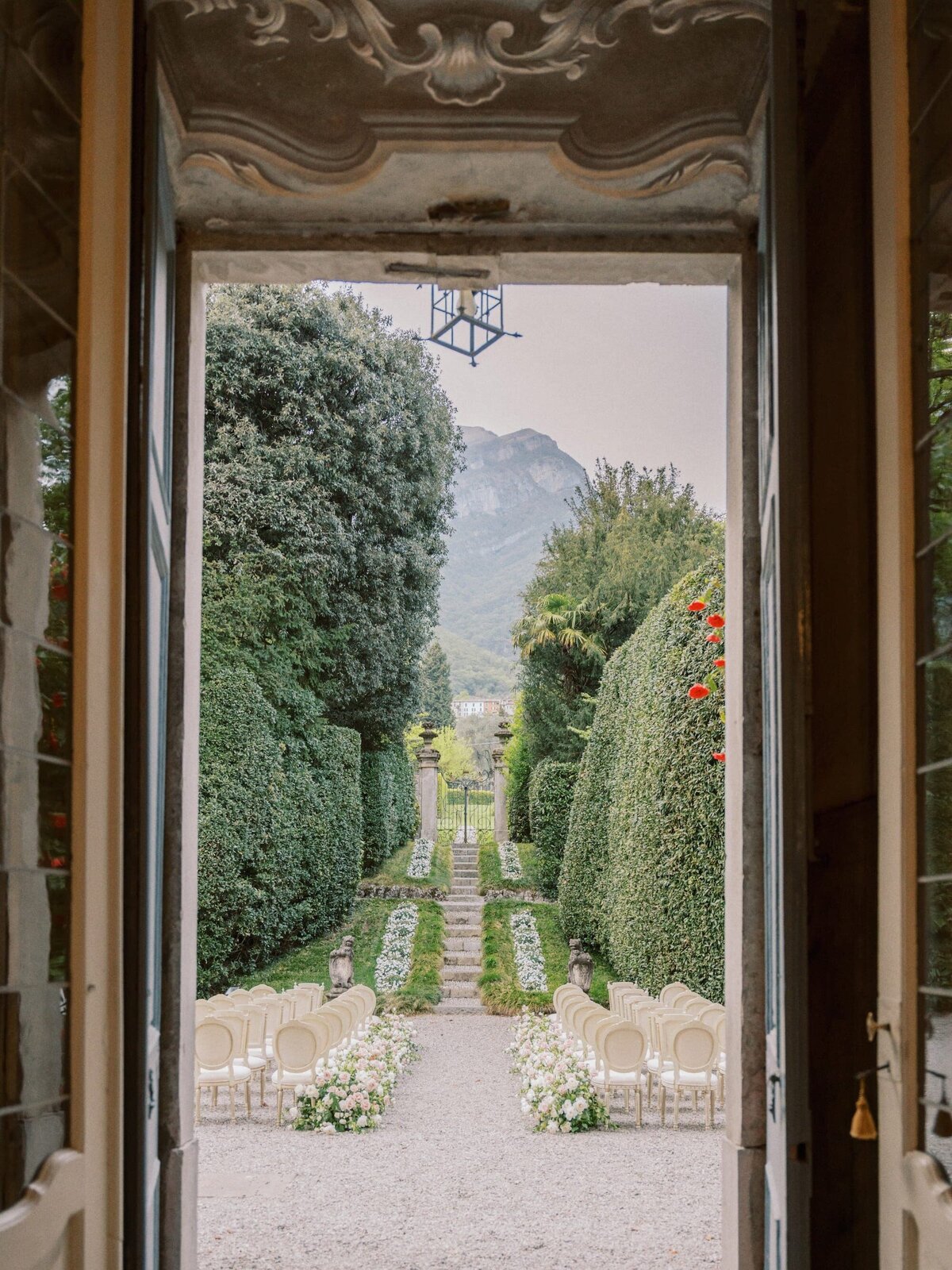 lake-como-italy-villa-sola-cabiati-wedding-photographer-146