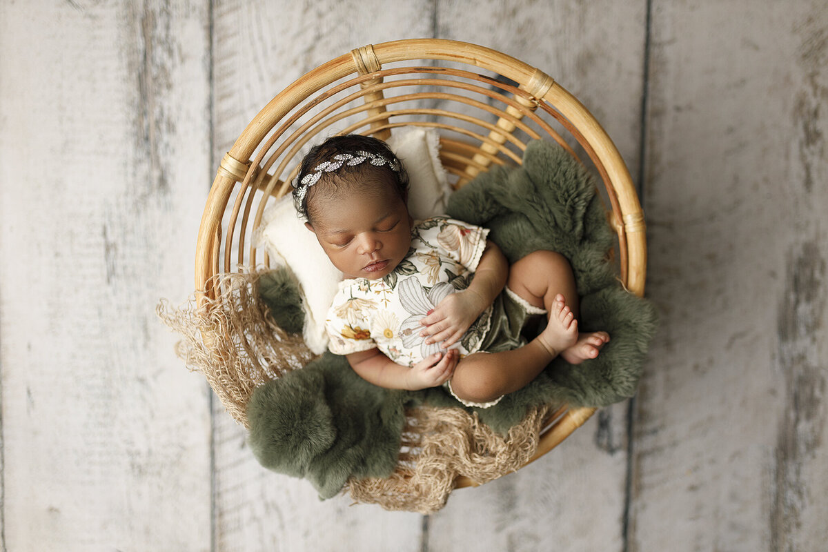McDonough newborn photographer, Atlanta Newborn Photographer, Fayetteville newborn Photographer, Peachtree city newborn photographer, Hampton ga newborn photographer, marietta ga newborn photographer